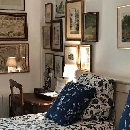 Maison De *
